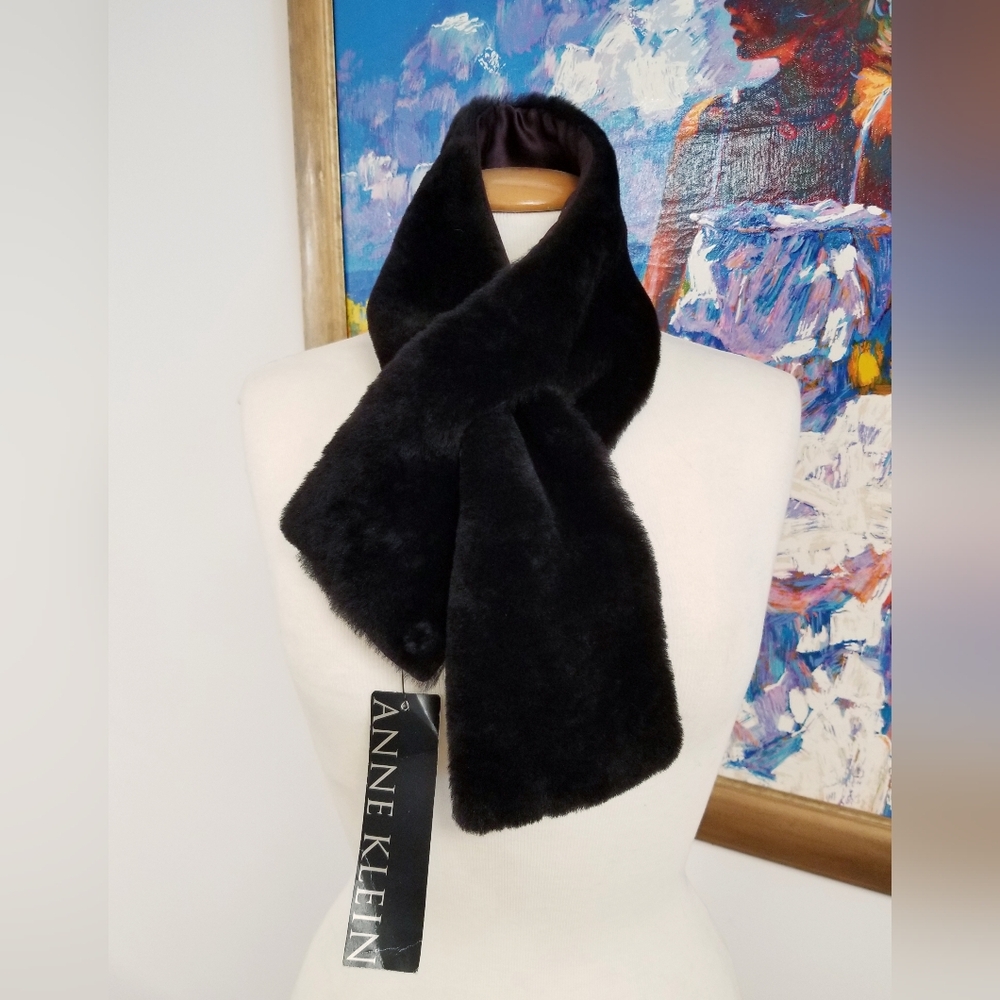 $378 Vintage Anne Klein Shearling Scarf - Picture 3 of 6